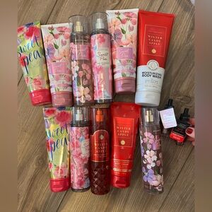 Bath & Body Works Winter Candle Apple and Sweet Pea Bundle